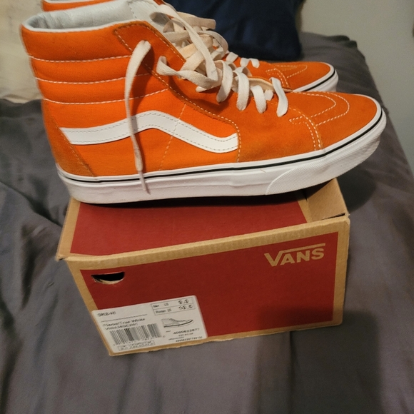 Mens Van's Shoes - Picture 2 of 3